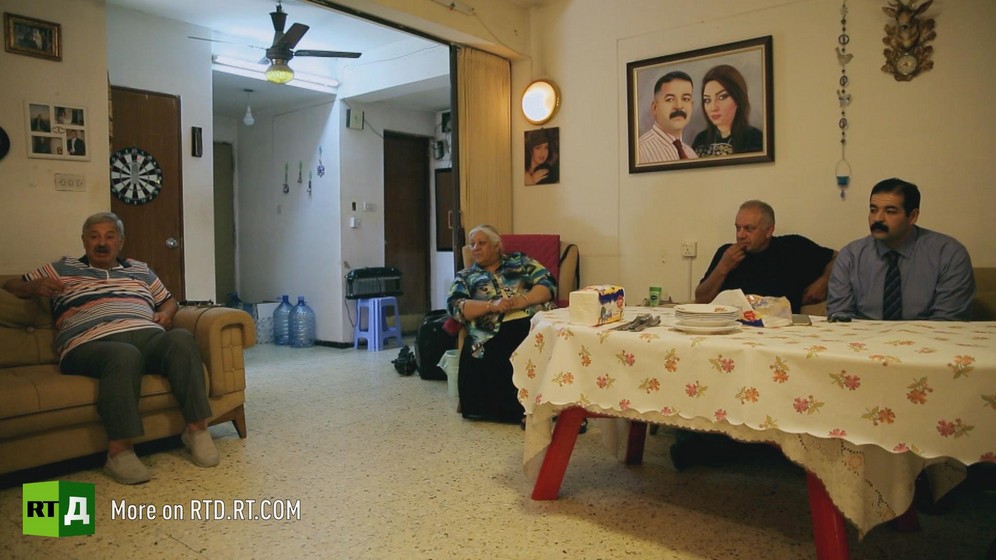 Large close-knit families used to the norm in Iraq, but the Iraqi war has divided them.