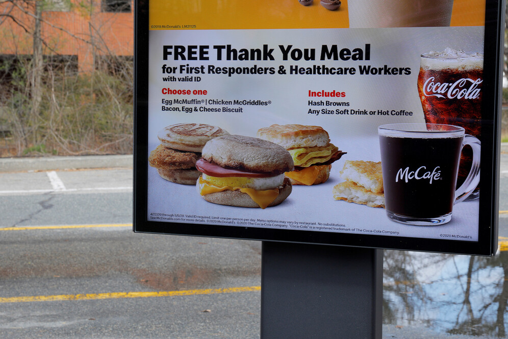 mcdonalds supplying free meals for health workers