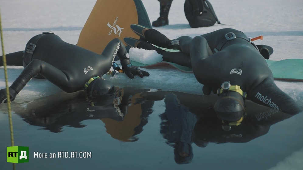 Freediving under ice world record