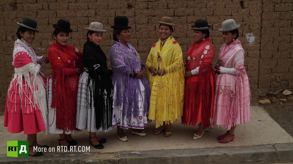 Bolivia fighting cholitas
