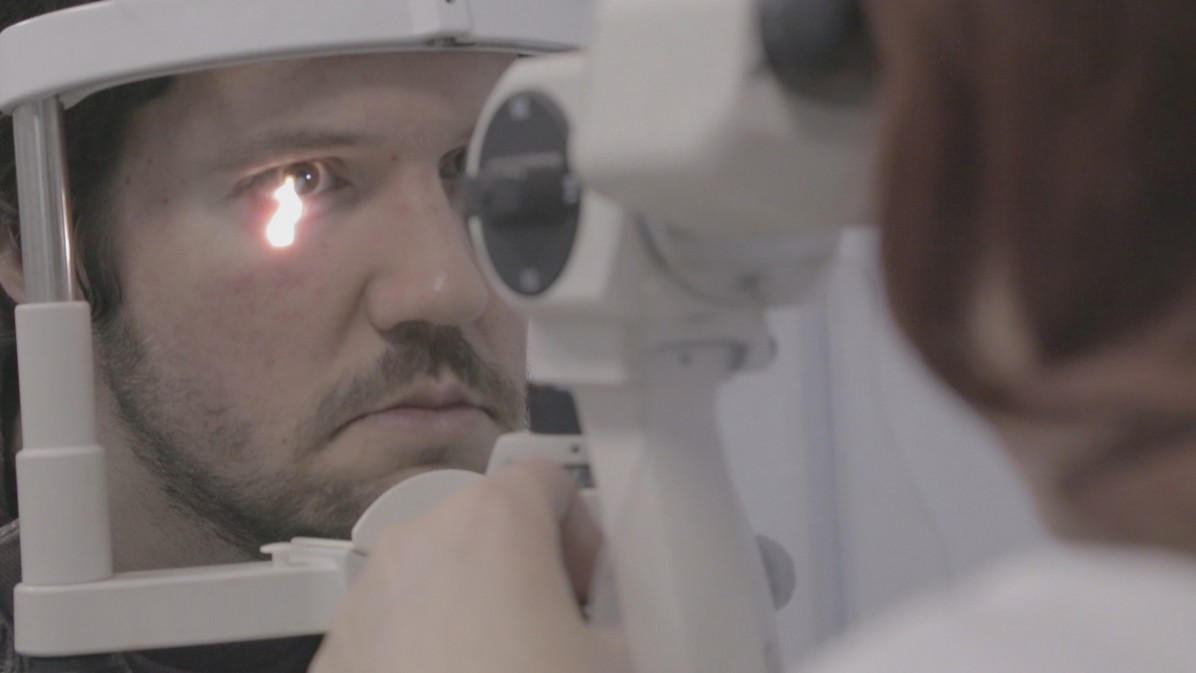 RTD correspondent James Brown has his vision checked at the Centre for the Rehabilitation of the Blind in Volokolamsk. He then became ‘blind’ for a few days to better understand the lives of the visually impaired.