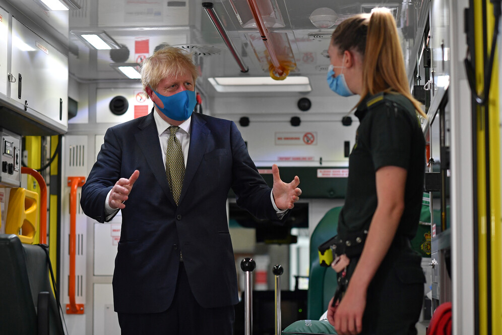 boris johnson visits london ambulance service